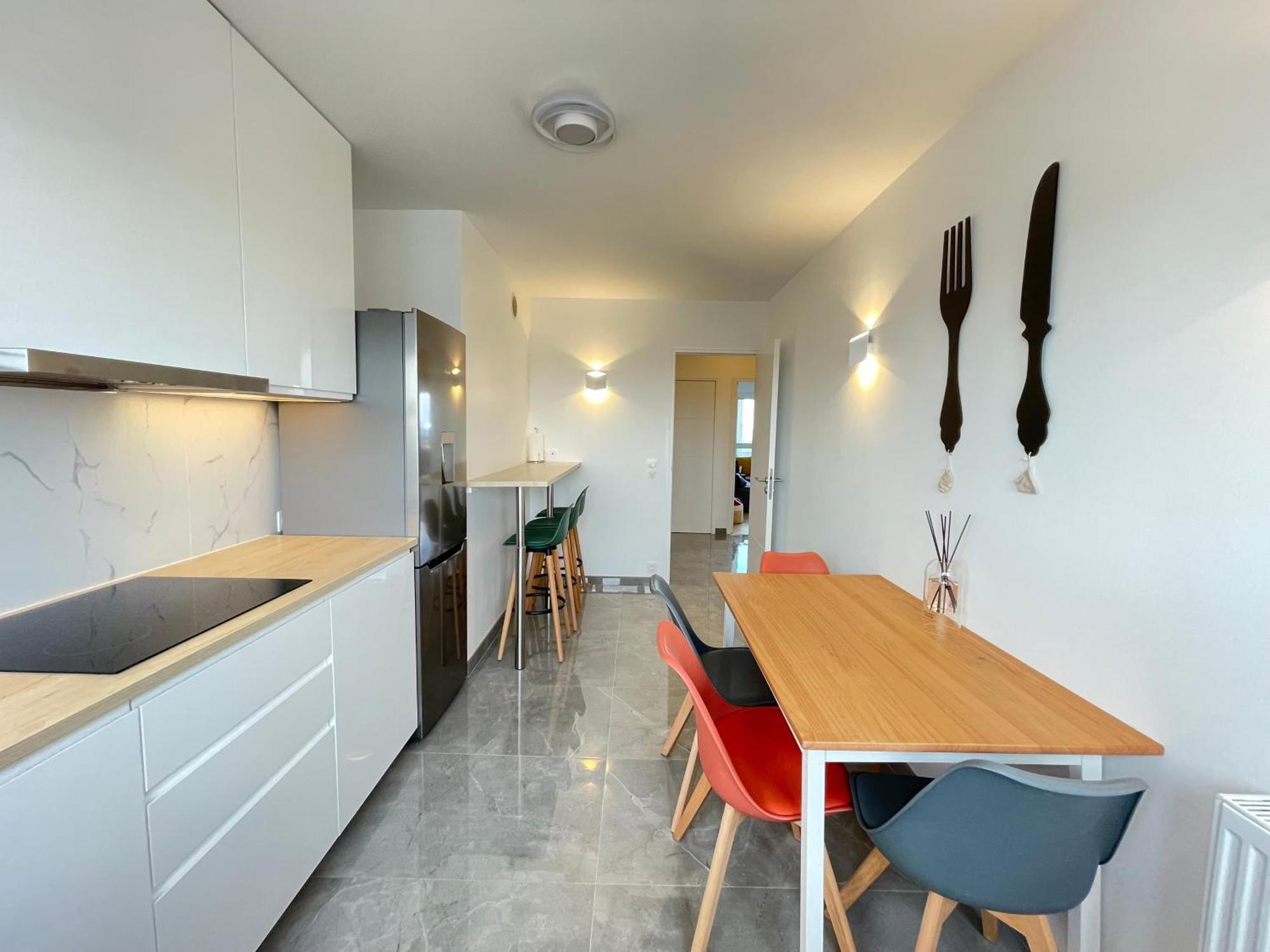 Paris Pantin Magnifique Appartement 4 Pieces De 108M2 Avec 2 Parking Interieur - Tres Cosy Pour 1 A 12 Personnes - Entierement Refait A Neuf Entire Apartment Luxurious And Warm - Pantin Paris 19 Eme Free Wifi Gratuit Ngoại thất bức ảnh