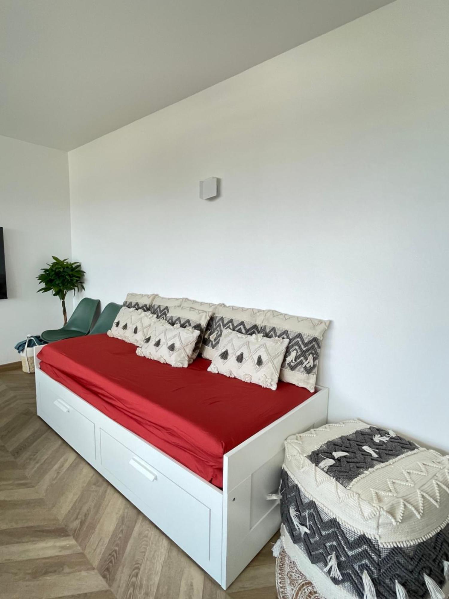 Paris Pantin Magnifique Appartement 4 Pieces De 108M2 Avec 2 Parking Interieur - Tres Cosy Pour 1 A 12 Personnes - Entierement Refait A Neuf Entire Apartment Luxurious And Warm - Pantin Paris 19 Eme Free Wifi Gratuit Ngoại thất bức ảnh