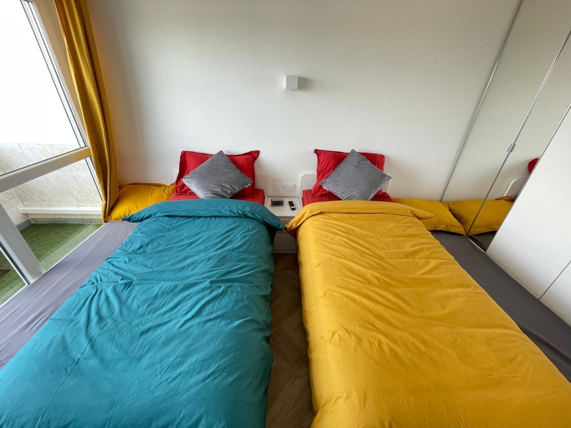 Paris Pantin Magnifique Appartement 4 Pieces De 108M2 Avec 2 Parking Interieur - Tres Cosy Pour 1 A 12 Personnes - Entierement Refait A Neuf Entire Apartment Luxurious And Warm - Pantin Paris 19 Eme Free Wifi Gratuit Ngoại thất bức ảnh