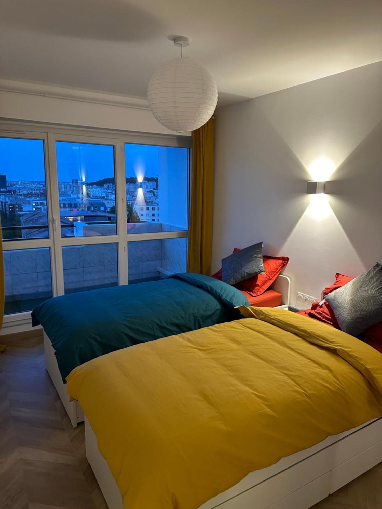 Paris Pantin Magnifique Appartement 4 Pieces De 108M2 Avec 2 Parking Interieur - Tres Cosy Pour 1 A 12 Personnes - Entierement Refait A Neuf Entire Apartment Luxurious And Warm - Pantin Paris 19 Eme Free Wifi Gratuit Ngoại thất bức ảnh