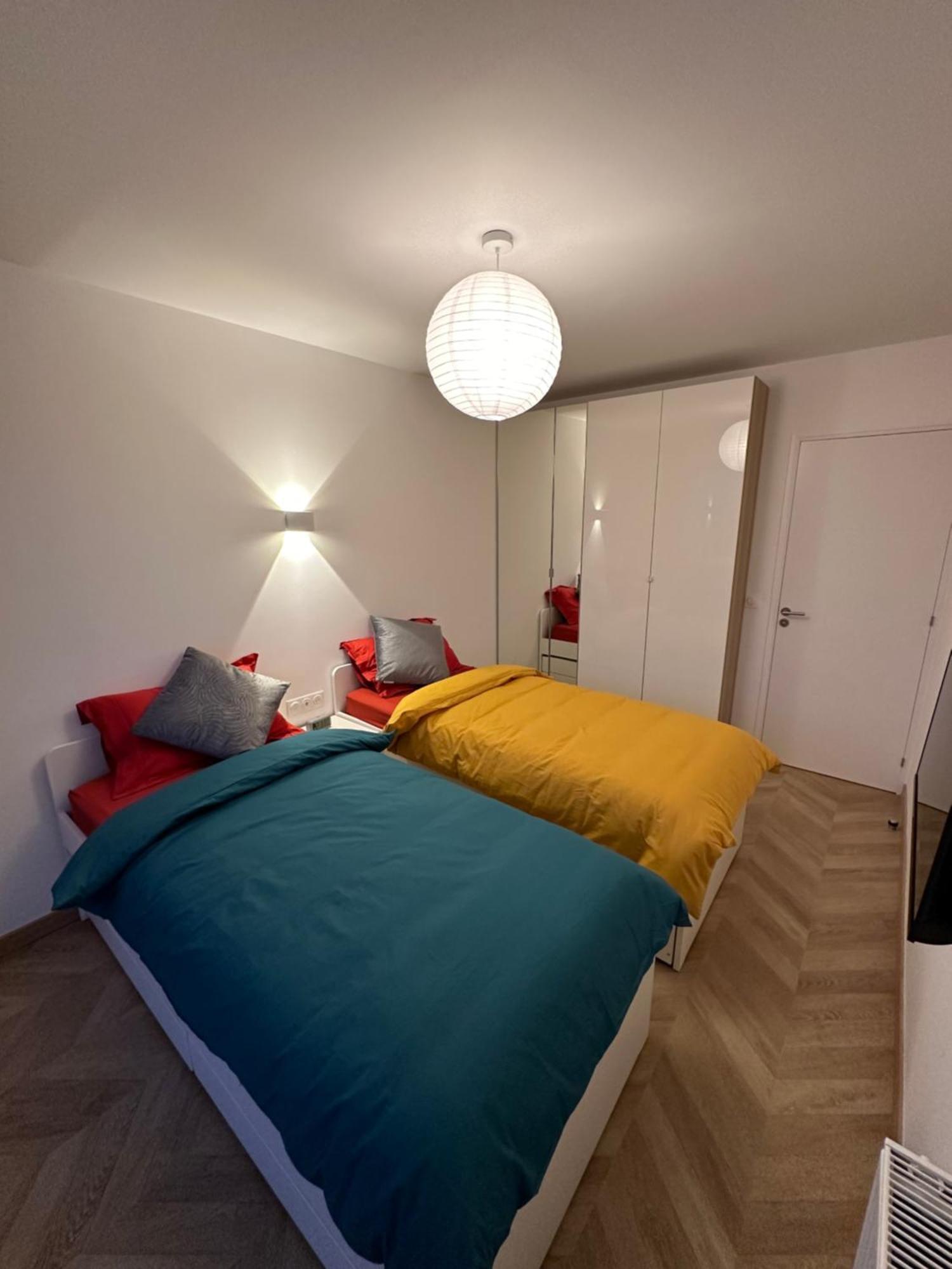 Paris Pantin Magnifique Appartement 4 Pieces De 108M2 Avec 2 Parking Interieur - Tres Cosy Pour 1 A 12 Personnes - Entierement Refait A Neuf Entire Apartment Luxurious And Warm - Pantin Paris 19 Eme Free Wifi Gratuit Ngoại thất bức ảnh