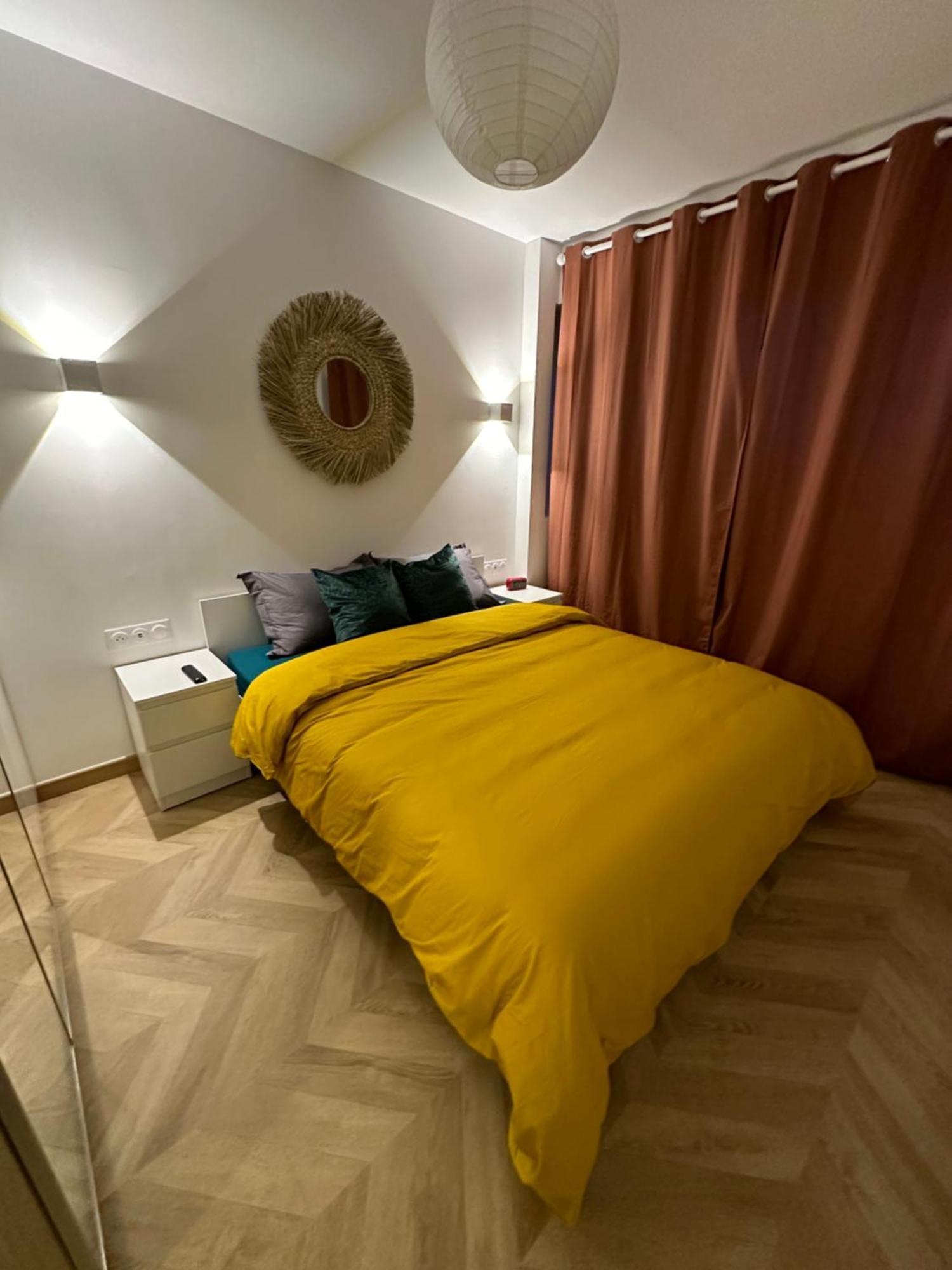 Paris Pantin Magnifique Appartement 4 Pieces De 108M2 Avec 2 Parking Interieur - Tres Cosy Pour 1 A 12 Personnes - Entierement Refait A Neuf Entire Apartment Luxurious And Warm - Pantin Paris 19 Eme Free Wifi Gratuit Ngoại thất bức ảnh